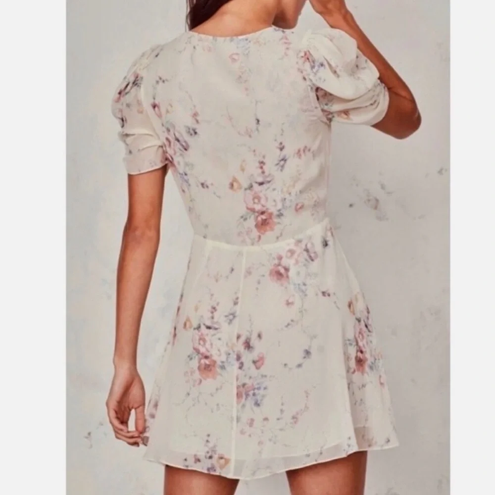 ♥️… LoveShackFancy Cora Silk Dress. Size Large Retail- $425 - Picture 8 of 8